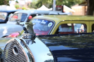 Rassemblement autos-motos anciennes