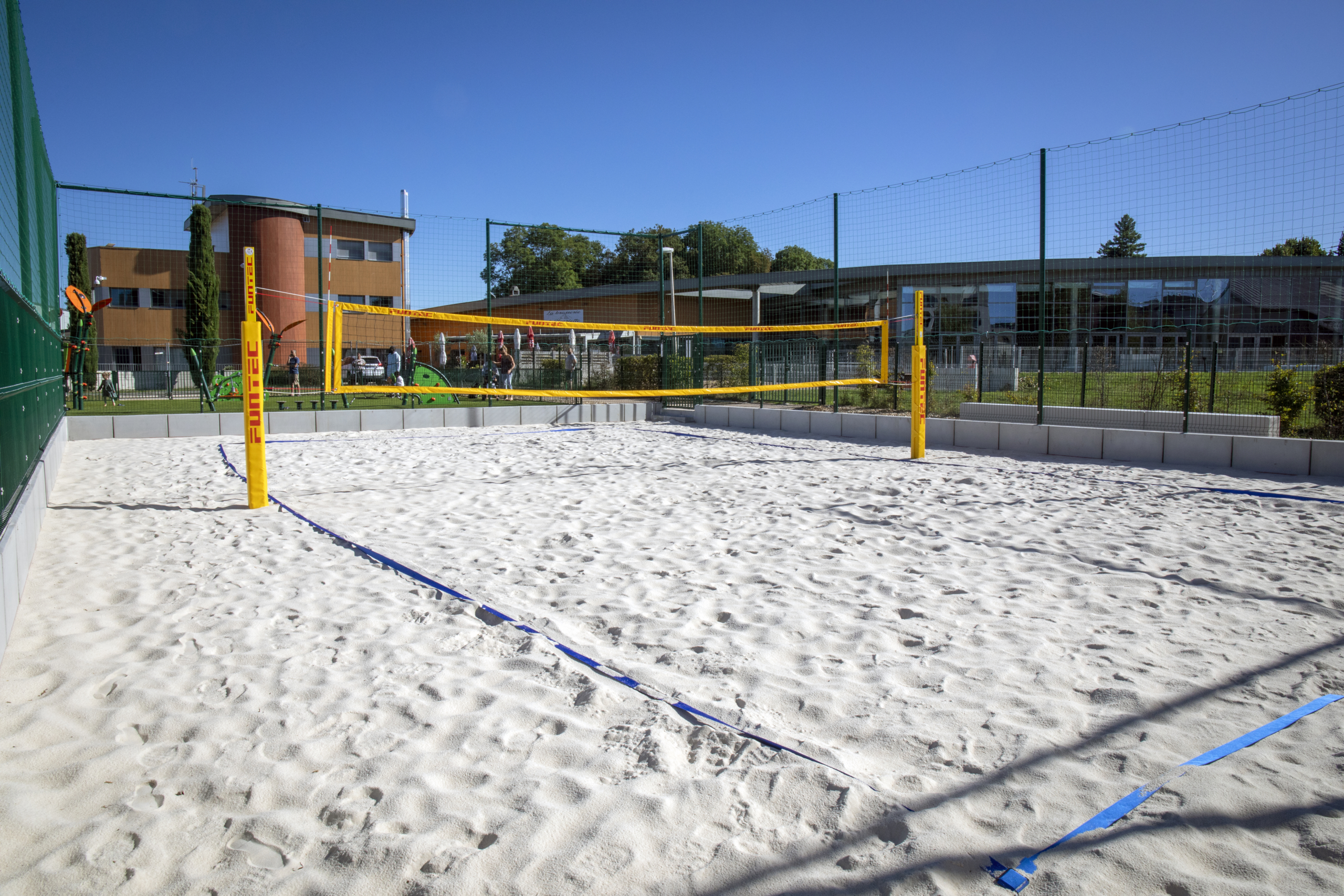 terrain de beach multisports